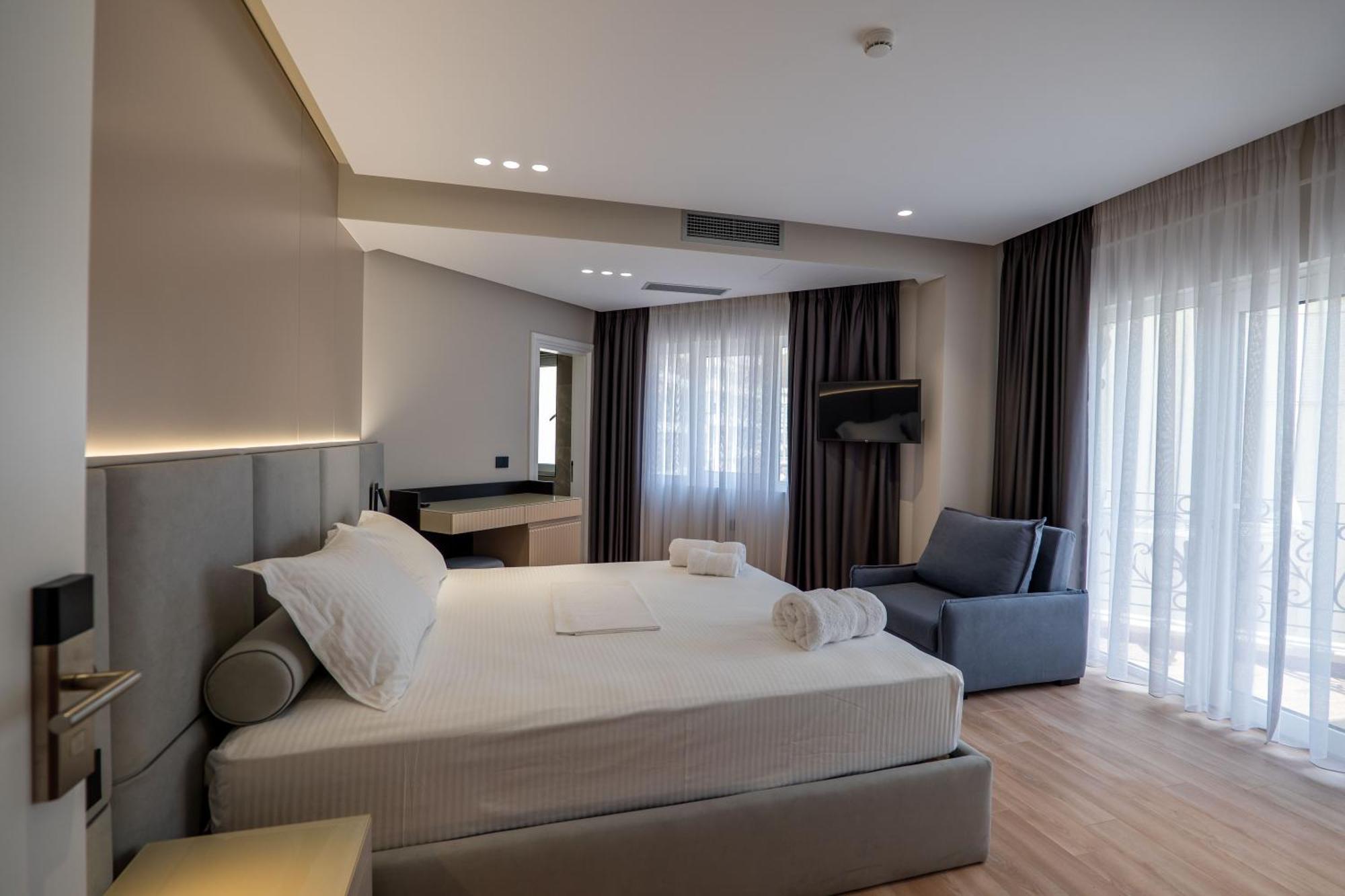Ami Mar Hotel Saranda Extérieur photo