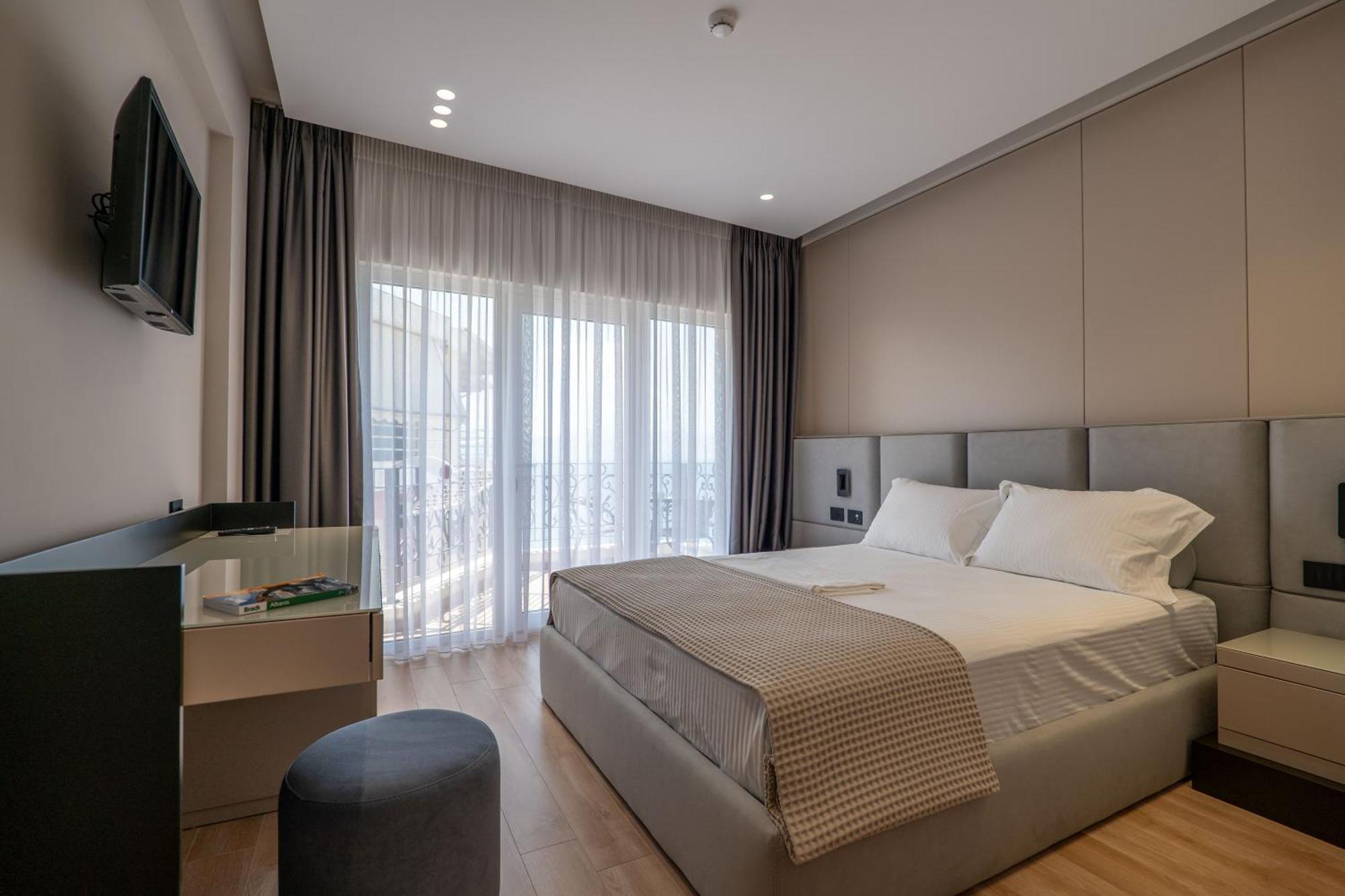 Ami Mar Hotel Saranda Extérieur photo