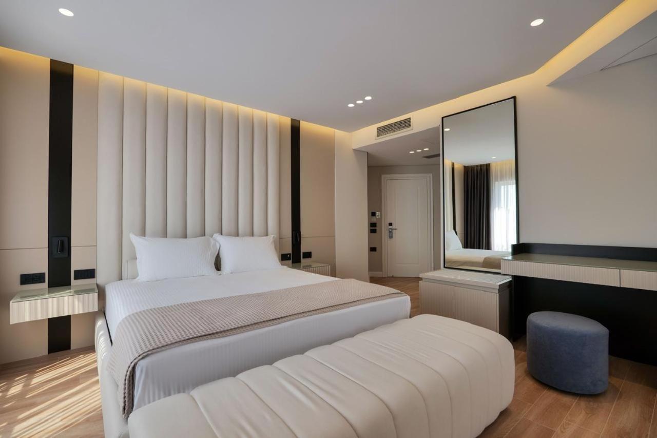 Ami Mar Hotel Saranda Extérieur photo